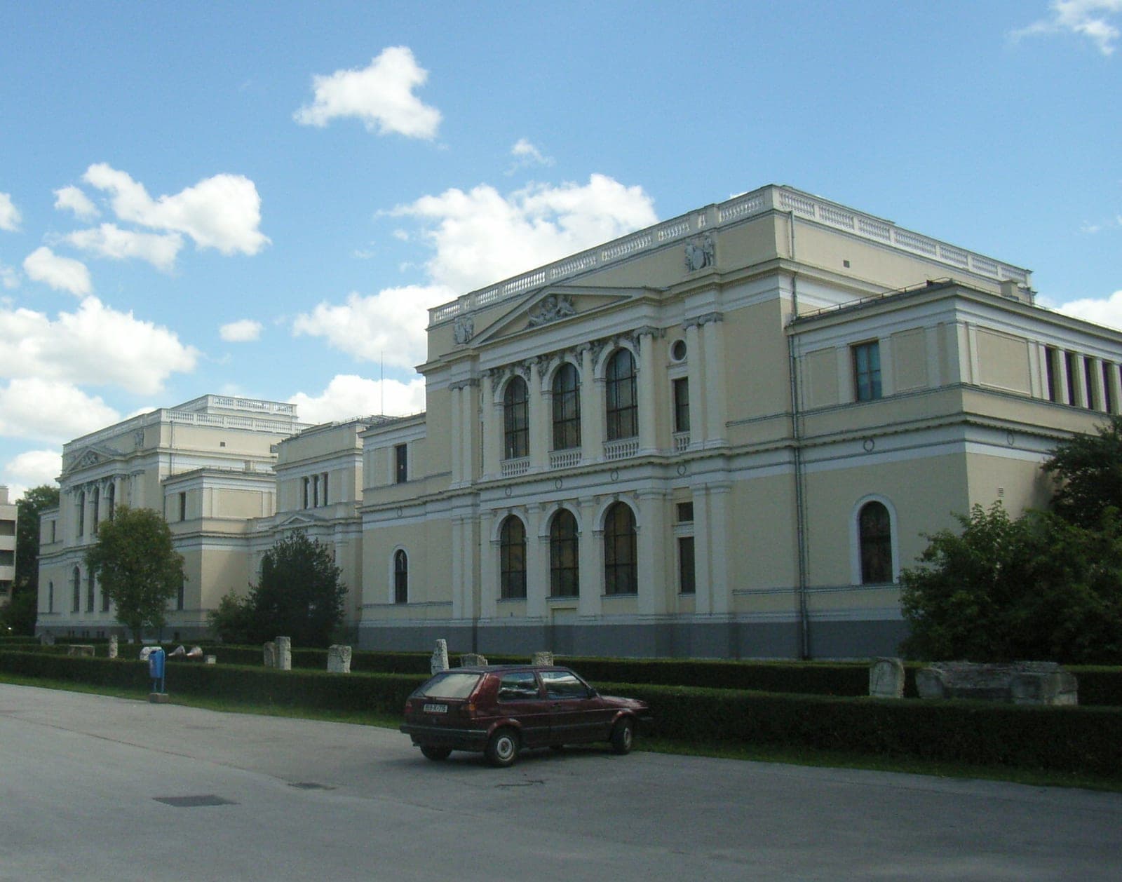 Gazi Husrev-bey Museum category photo